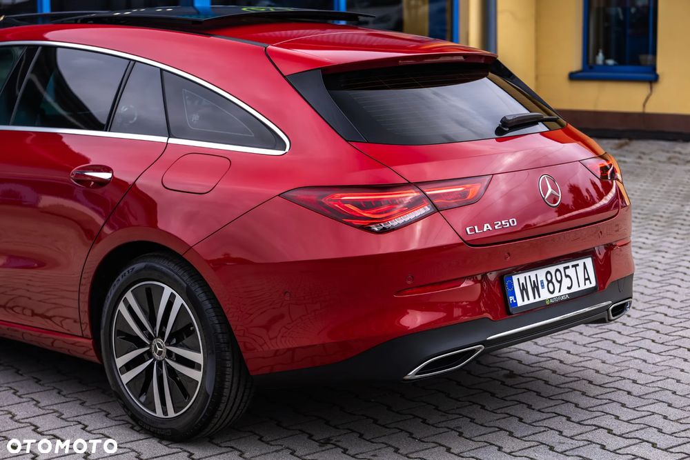 Mercedes-Benz CLA 250 Progressive 7G-DCT - 10