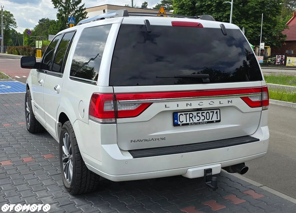 Lincoln Navigator - 5