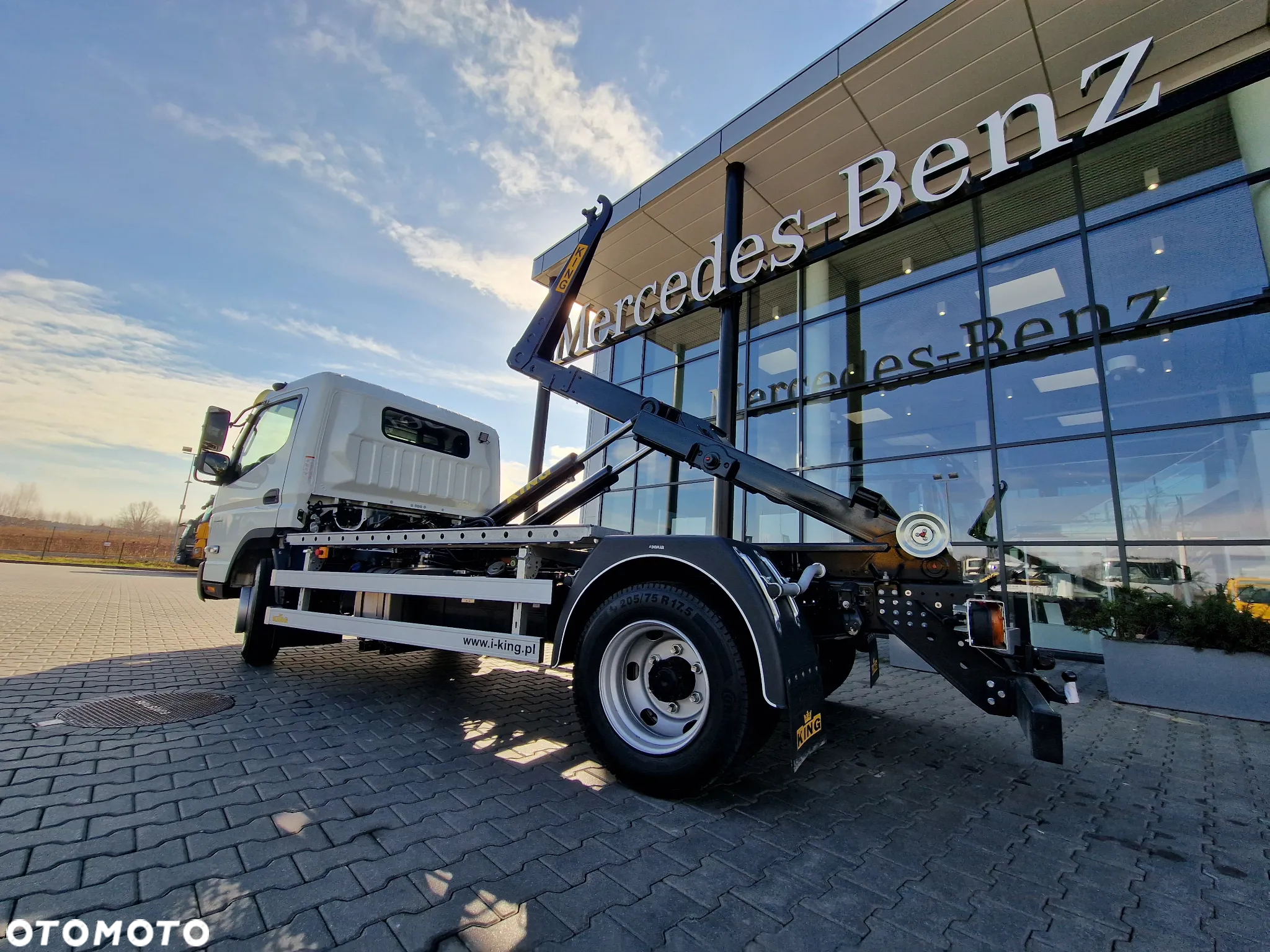 FUSO Canter 9C18 AMT 4x2 - 9