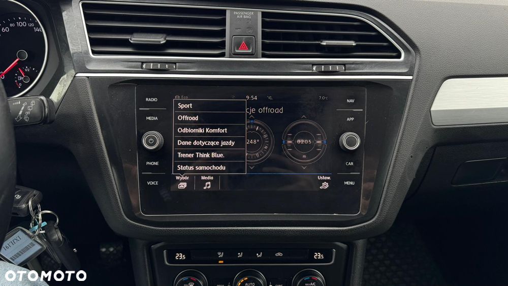 Volkswagen Tiguan 2.0 TDI SCR 4Motion (BlueMotion Tech) Comfortline - 20