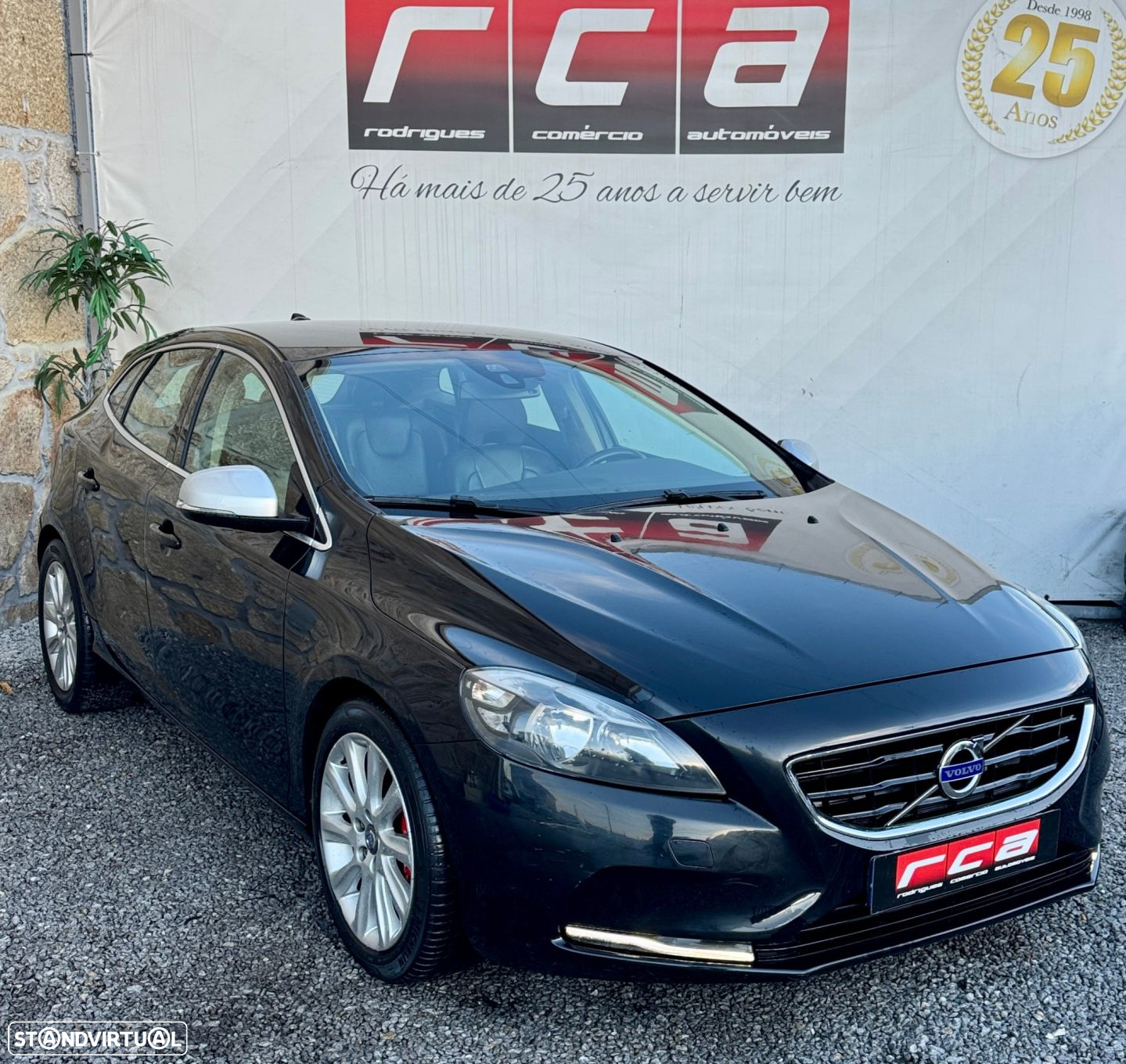 Volvo V40 1.6 D2 R-Design Momentum - 3