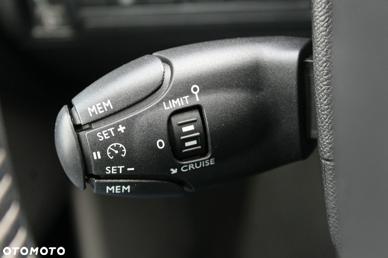 Peugeot 308 - 21