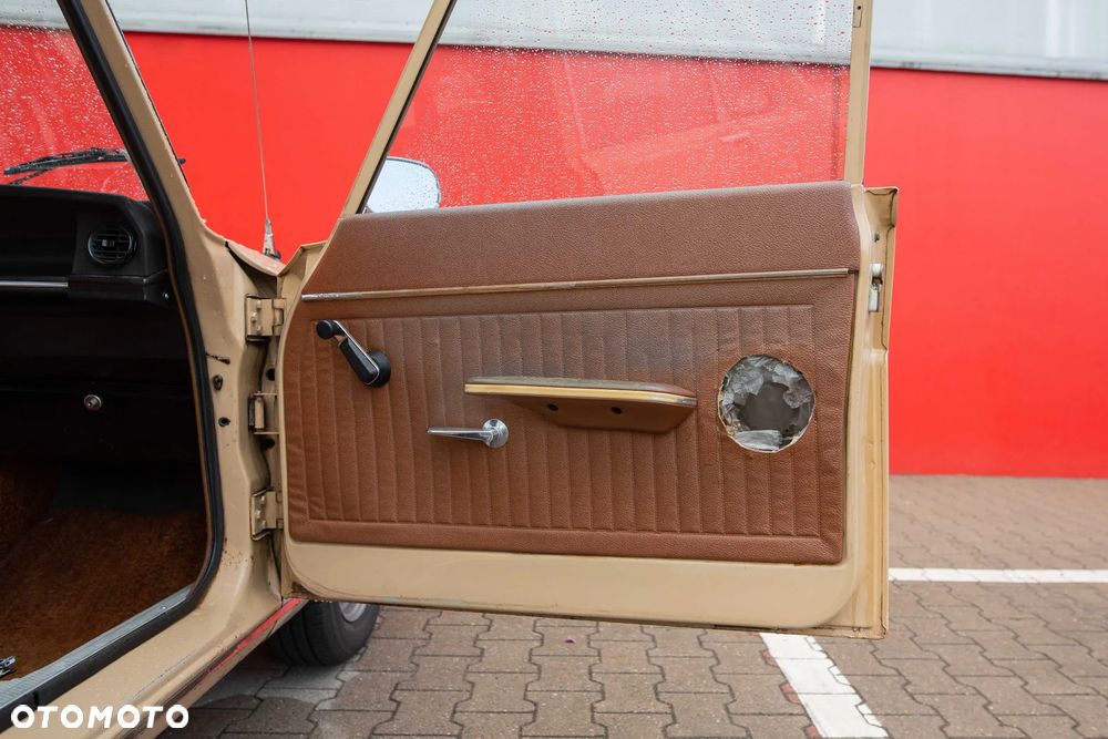 Renault Inny - 24