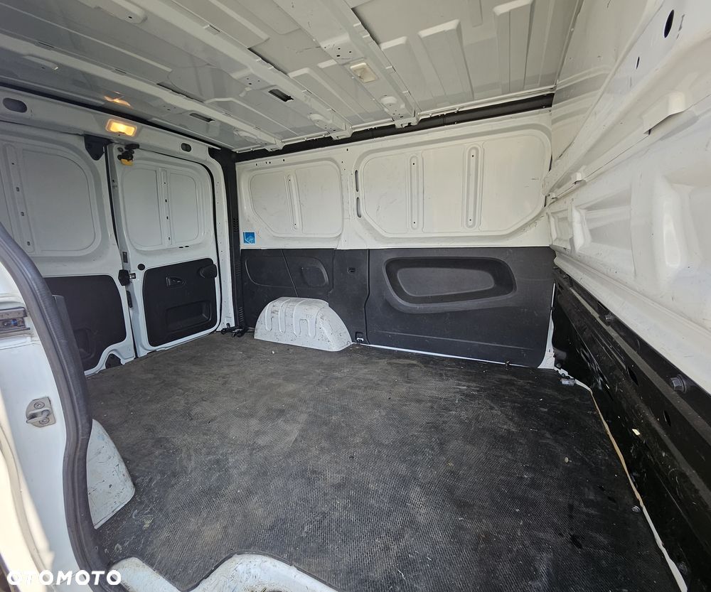 Renault Trafic Kombi 2.0 dCi L1 Pack Clim - 16