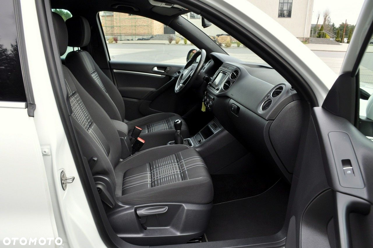 Volkswagen Tiguan - 17