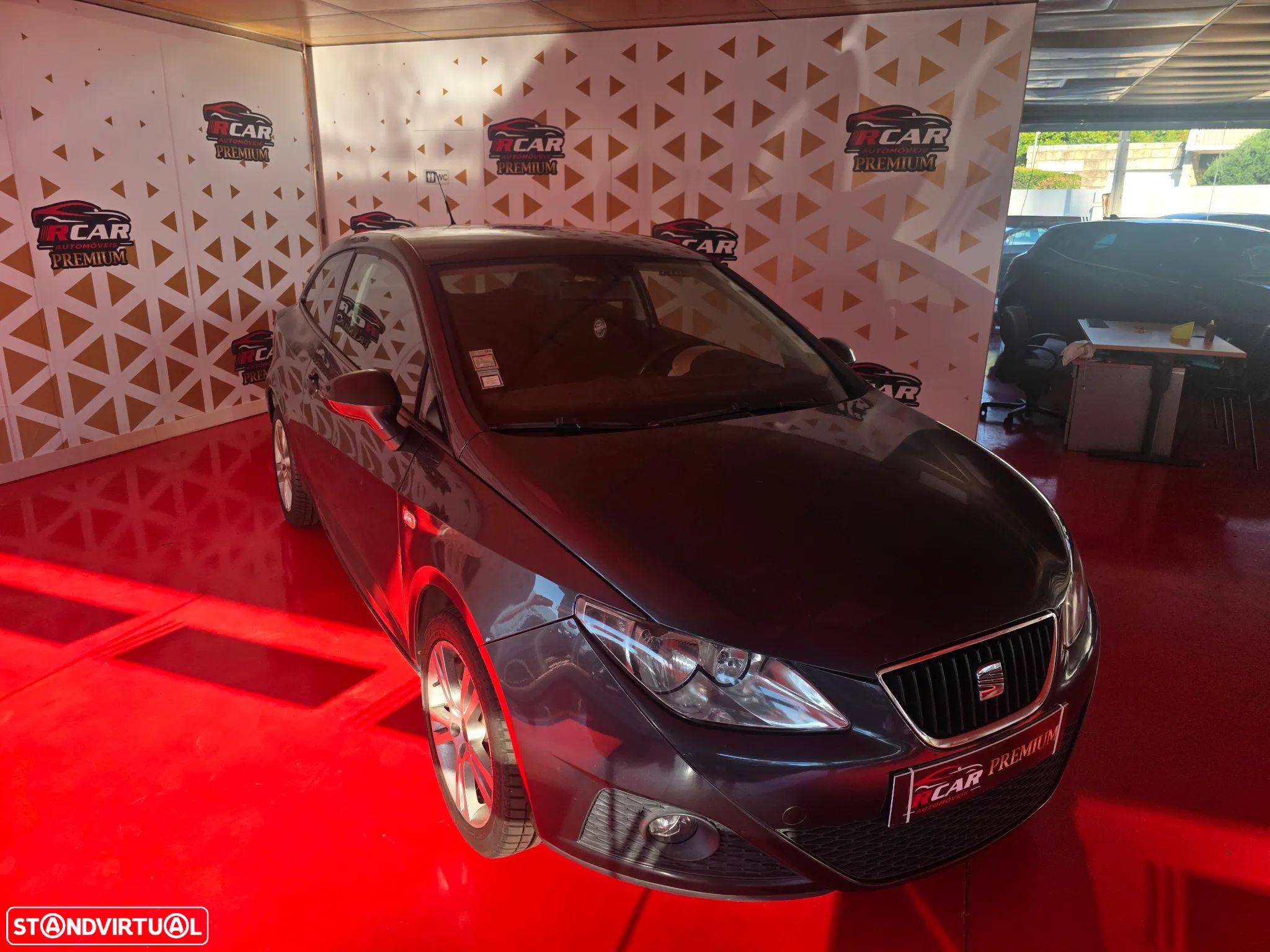SEAT Ibiza SC 1.6 TDi Sport DPF - 1
