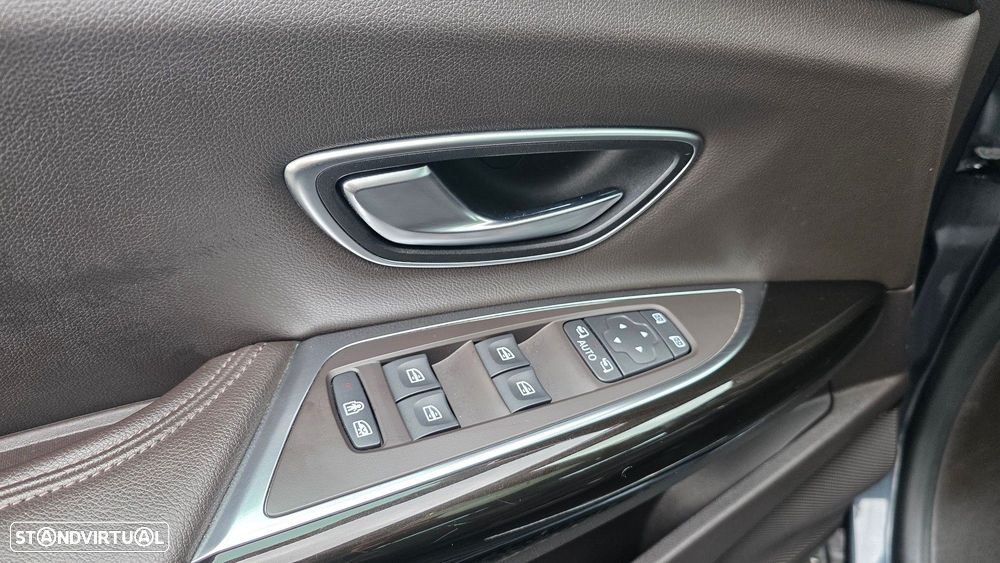 Renault Espace 1.6 dCi Initiale Paris EDC - 8