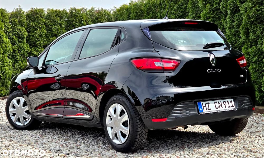 Renault Clio - 9