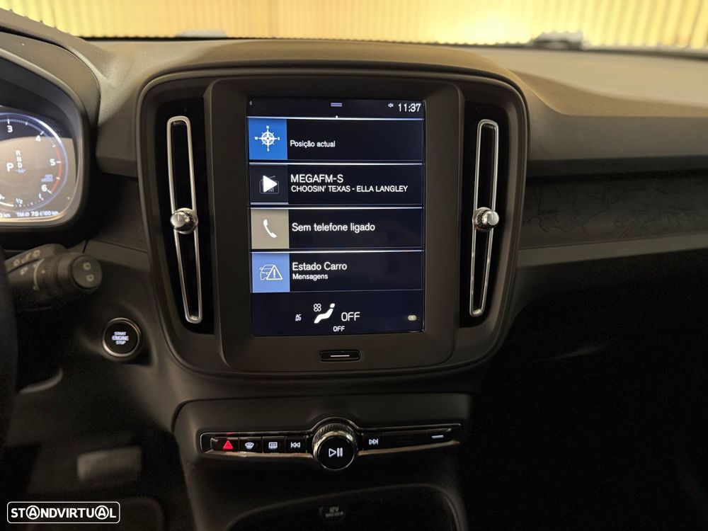 Volvo XC 40 2.0 D3 Momentum Plus Geartronic — fotografia 14