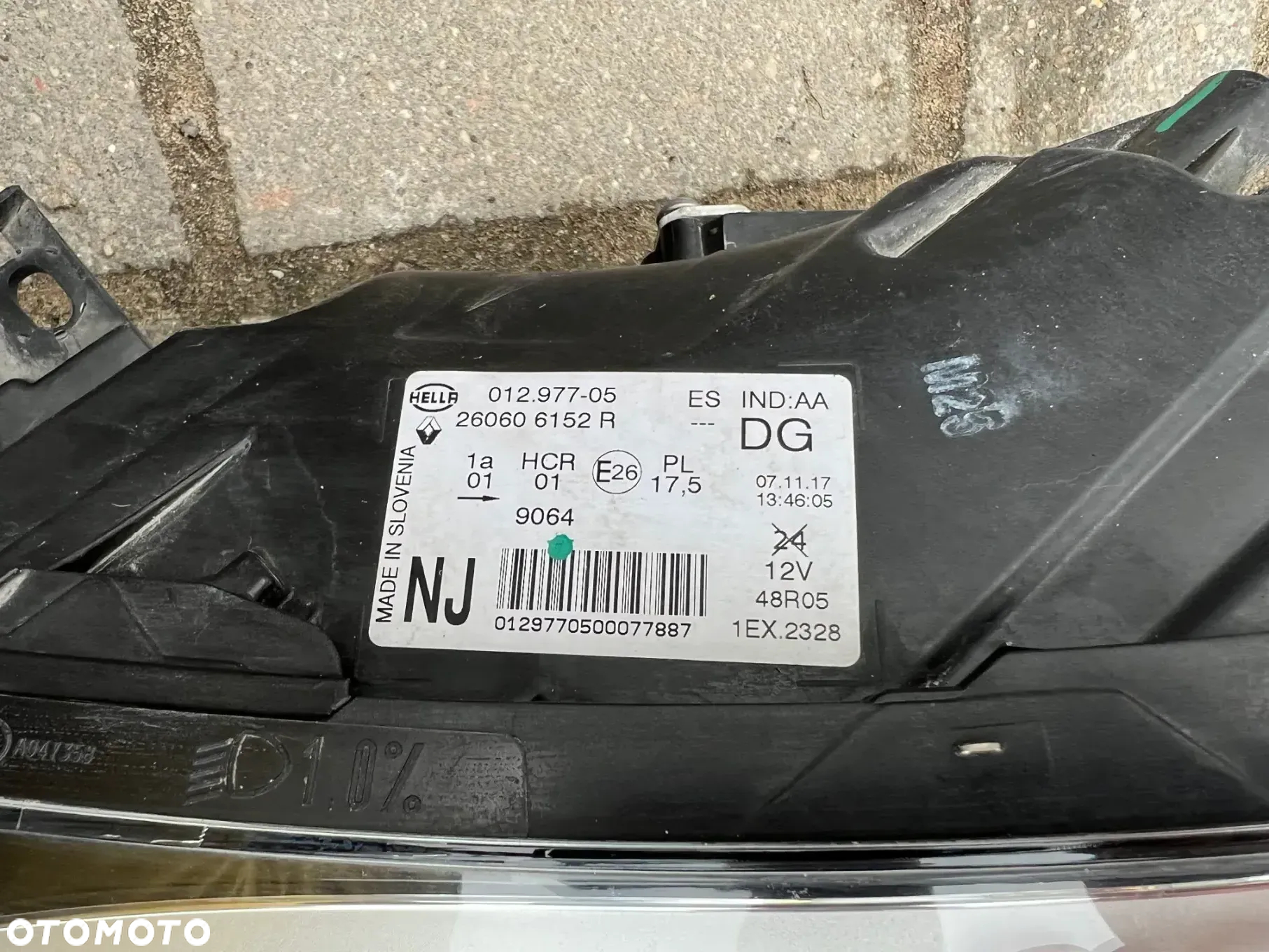 ZDERZAK MASKA LAMPY PAS PRZOD CAPTUR LIFT FULL - 13