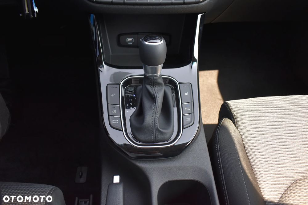 Hyundai i30 1.6 T-GDI Modern DCT - 18