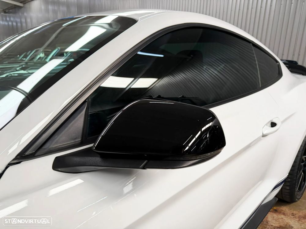 Ford Mustang Shelby GT350 5.2 V8 - 52