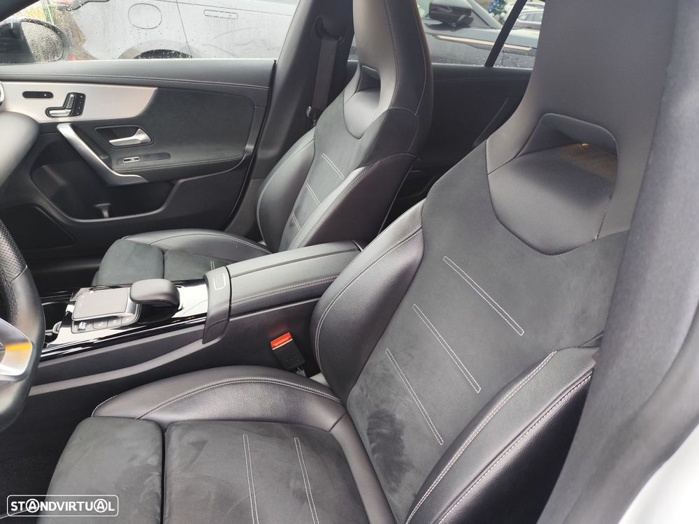 Mercedes-Benz CLA 250 e Shooting Brake AMG Line - 25