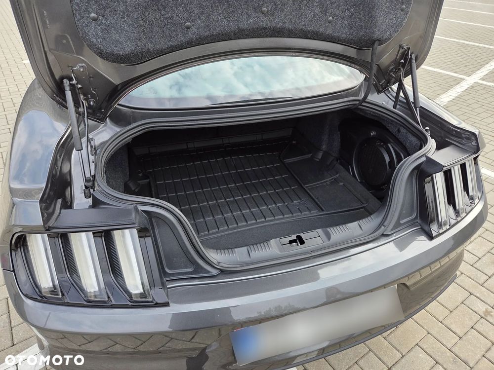 Ford Mustang 2.3 EcoBoost - 12