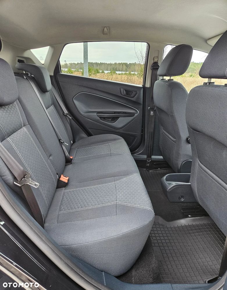 Ford Fiesta 1.4 Titanium - 17