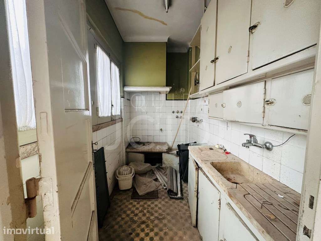 Apartamento T0+1 com Grande Terraço e Sótão - Avenidas Novas, Lisboa - Grande imagem: 4/28