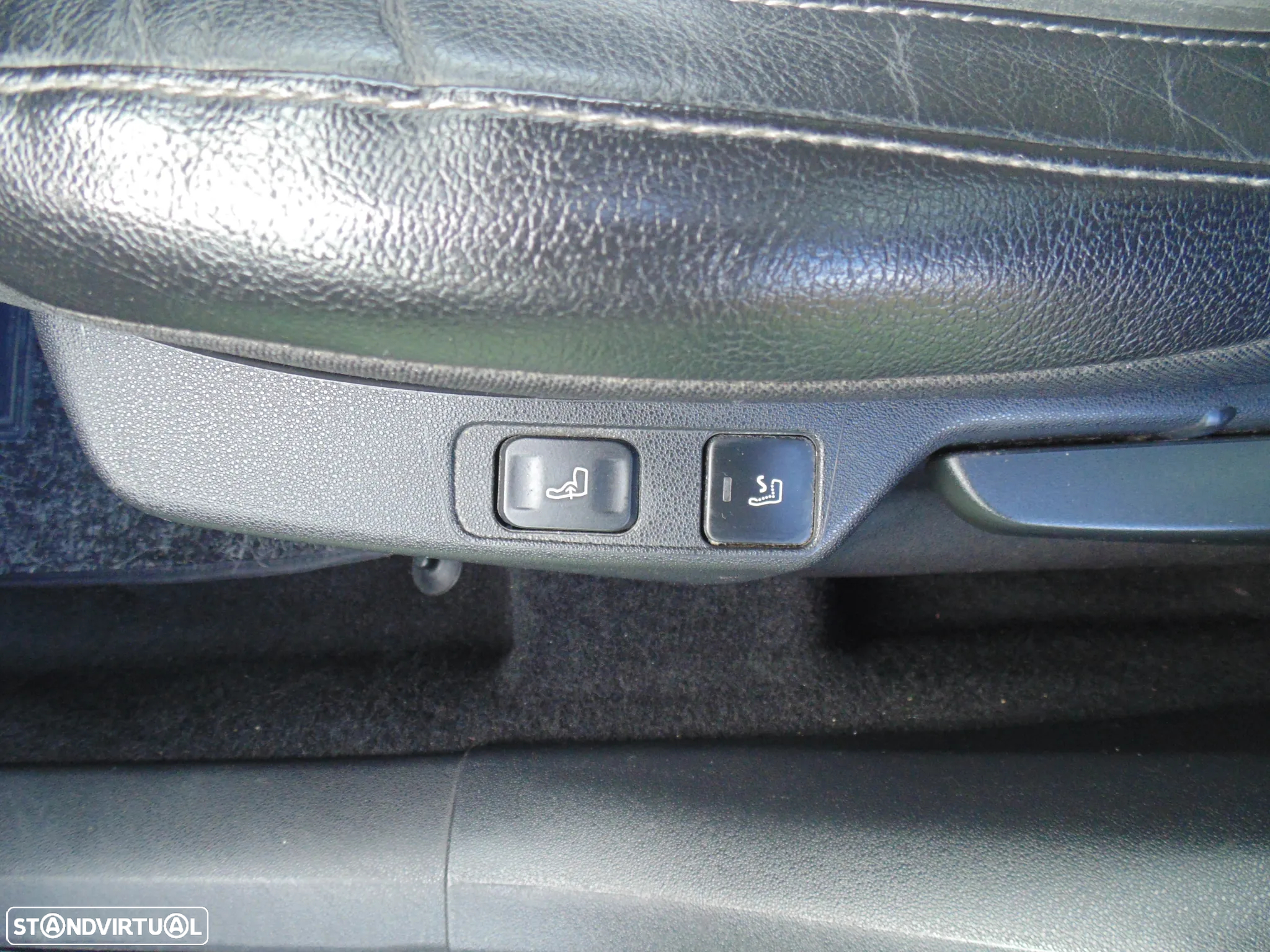 Citroën C4 1.6 e-HDi Exclusive CMP6 - 19