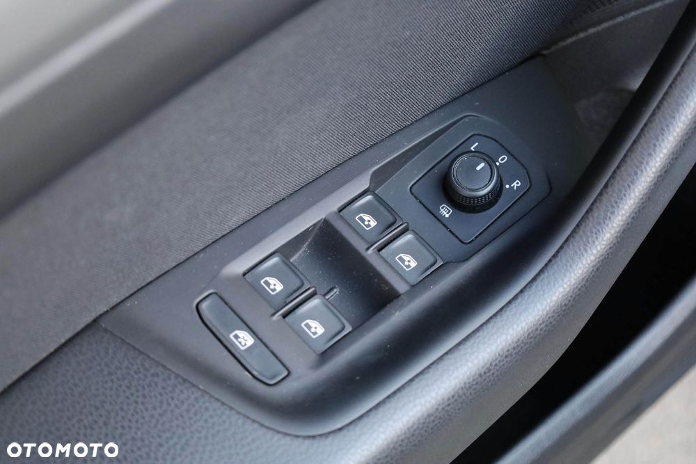 Volkswagen Passat 2.0 TDI EVO Essence - 34