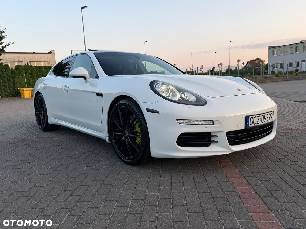 Porsche Panamera 4 Edition - 5