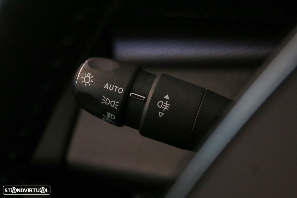 Peugeot 308 SW 1.6 Hybrid Active Pack e-EAT8 - 19