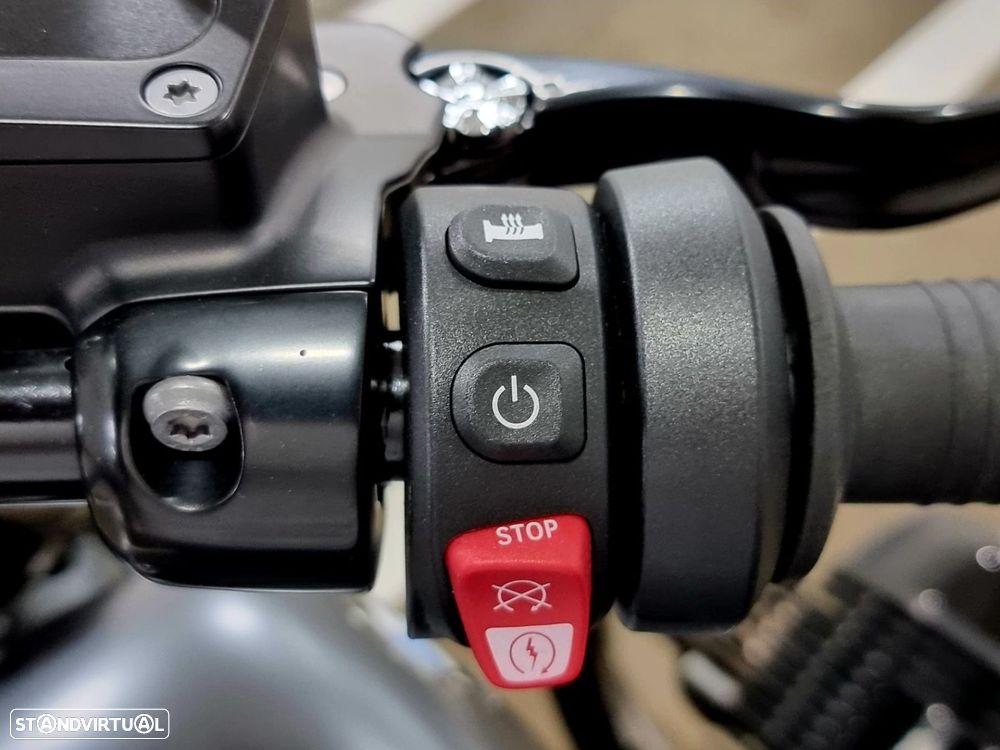 BMW R 18 18 Roctane - 11