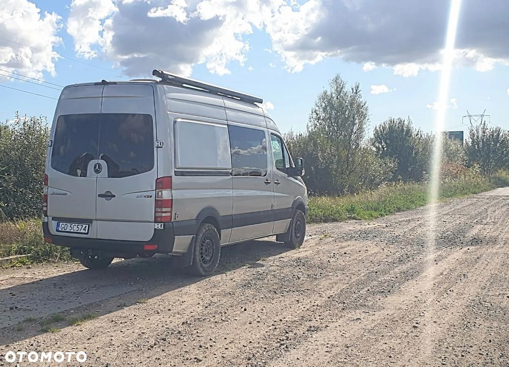 Mercedes-Benz Sprinter Kamper Campervan - 3