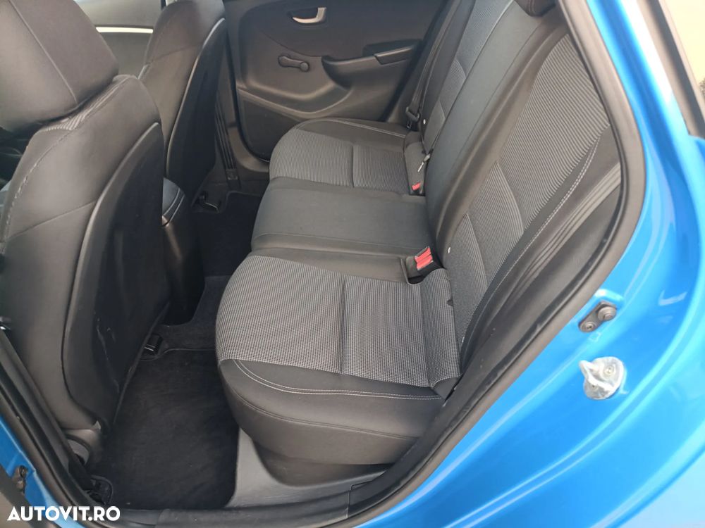 Hyundai i30 1.6 CRDI Comfort+ - 10