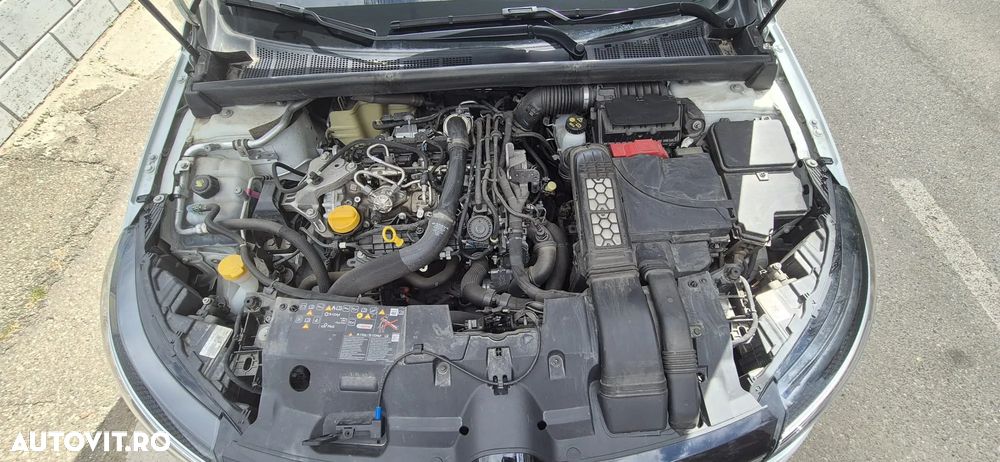 Renault Megane TCe 140 GPF Techno - 21
