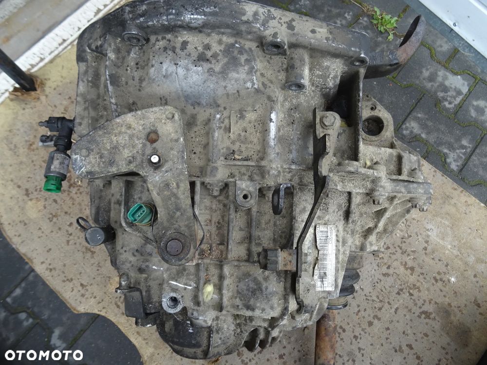 WYPRZEDAZ RENAULT ESPACE IV 2,0 TURBO SKRZYNIA BIEGOW PK6 013 STAN BDB MOZLIWY MONTAZ CZESCI ROZNE - 5