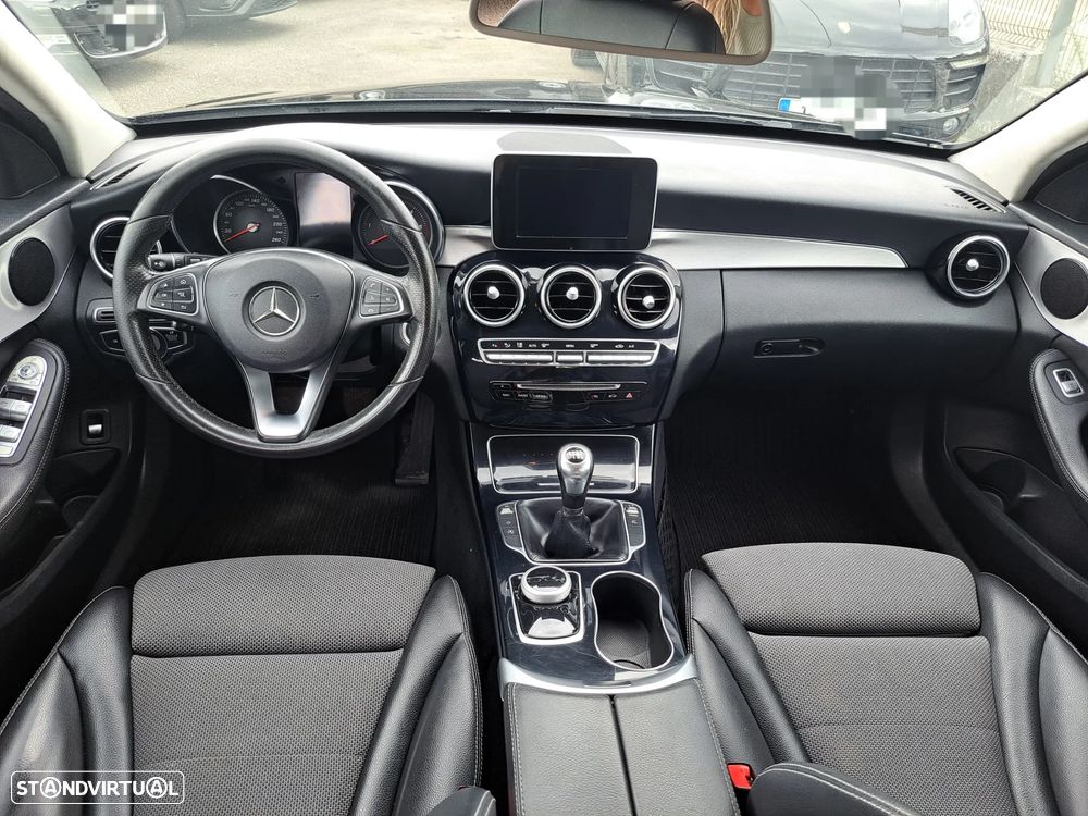 Mercedes-Benz C 180 - 17