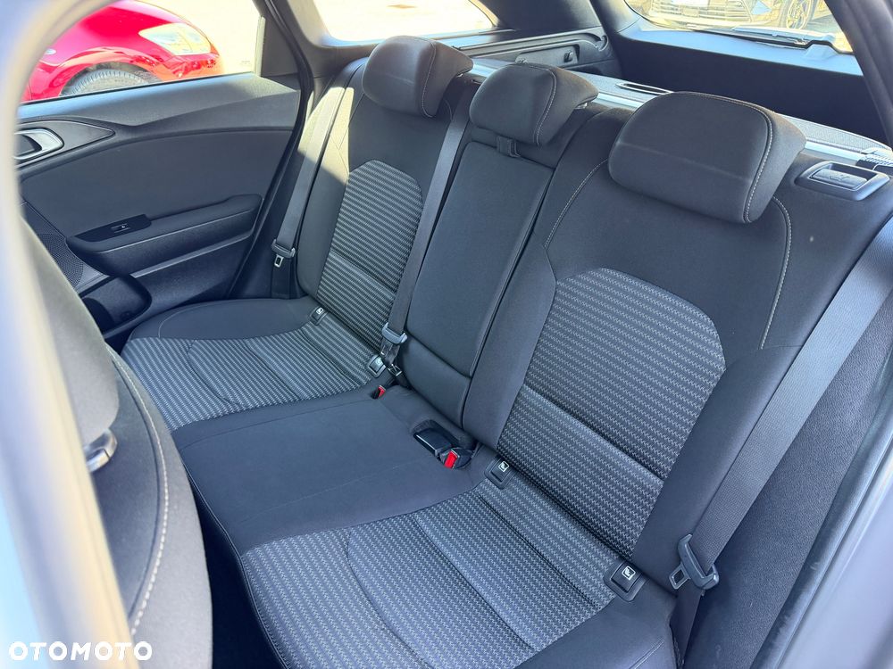 Kia Ceed 1.5 T-GDI M - 11