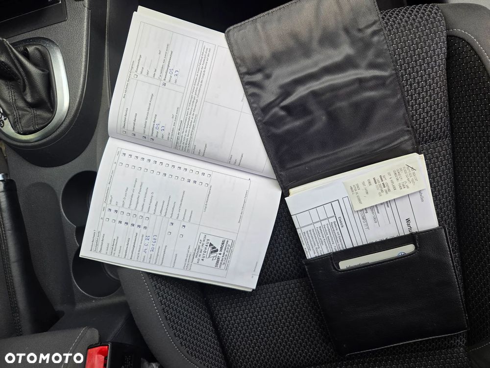 Volkswagen Touran - 20