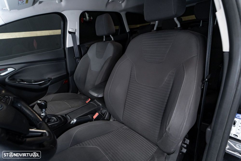 Ford Focus - 19