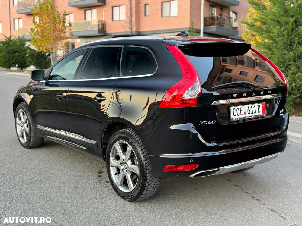 Volvo XC 60 D5 AWD Aut. Summum - 4