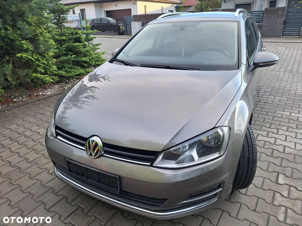 Volkswagen Golf - 2