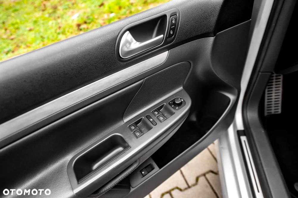 Volkswagen Golf 2.0 GTI - 25