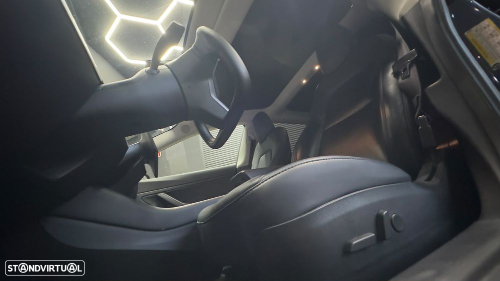 Tesla Model 3 Performance Dual Motor AWD - 26