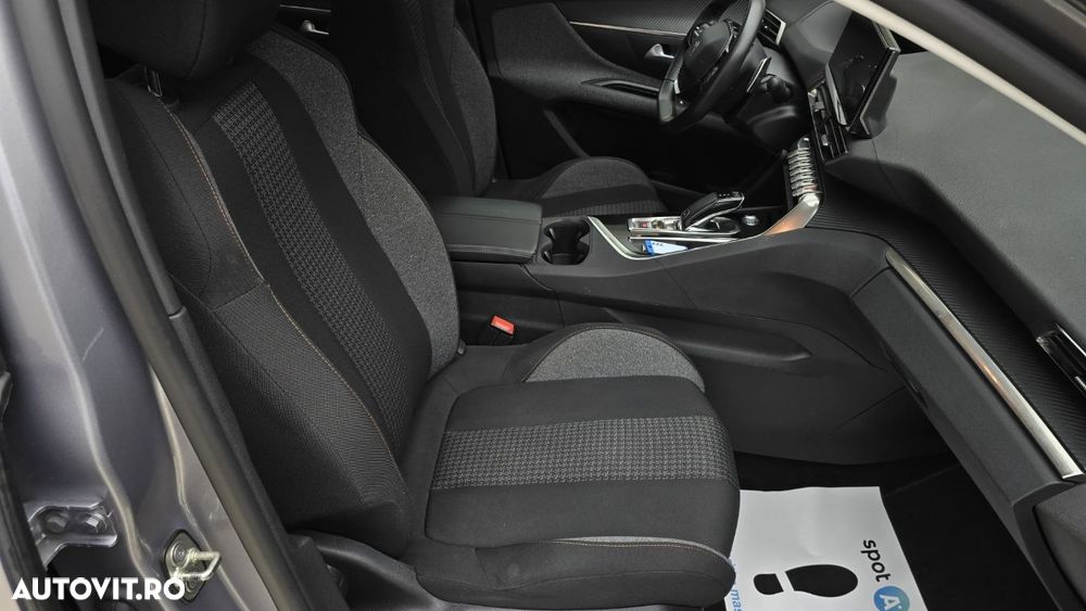 Peugeot 5008 - 19