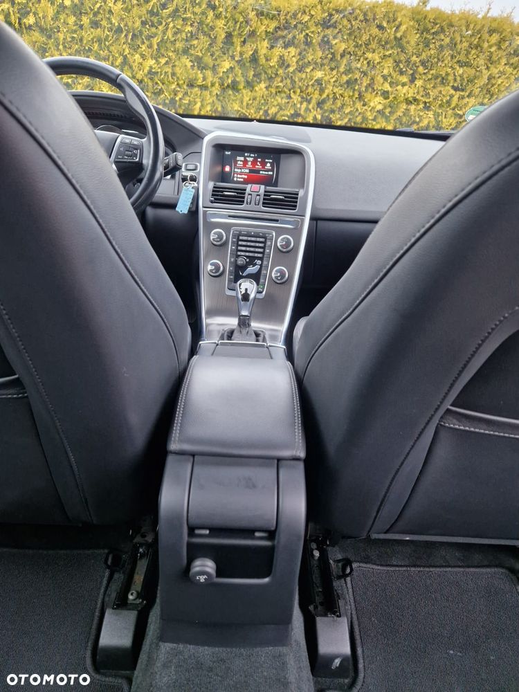 Volvo XC 60 - 30