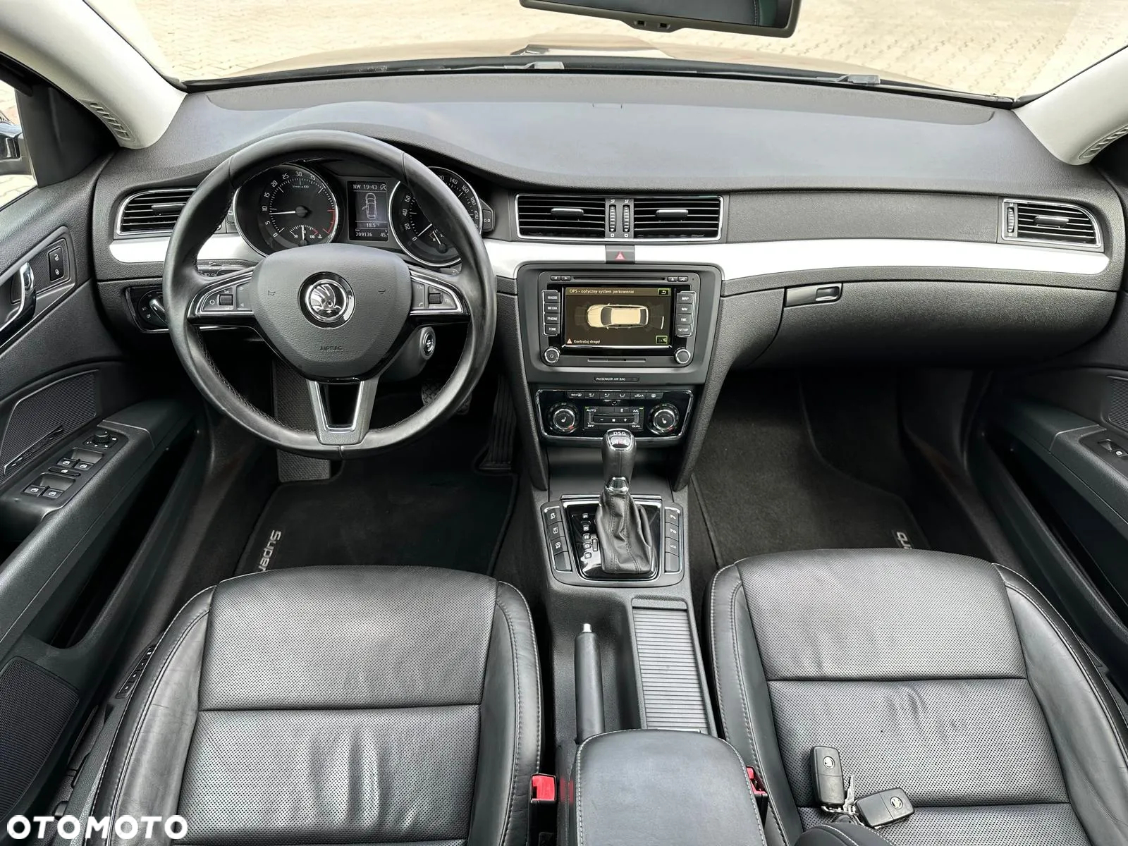 Skoda Superb 2.0 TDI 4x4 Elegance DSG - 11