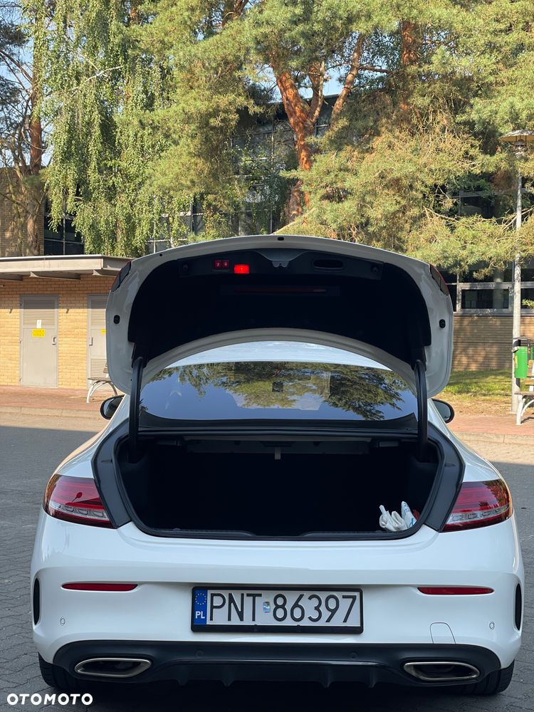 Mercedes-Benz Klasa C 300 9G-TRONIC - 5