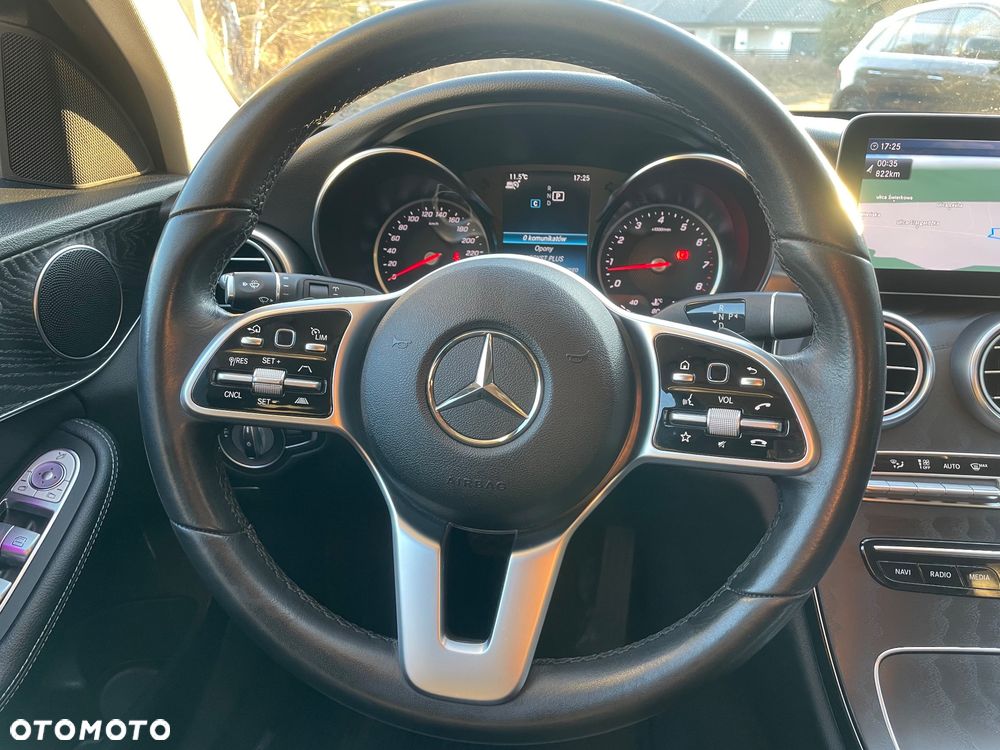 Mercedes-Benz Klasa C 300 9G-TRONIC - 16
