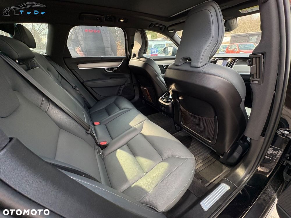 Volvo V90 Cross Country B5 D AWD Core - 29