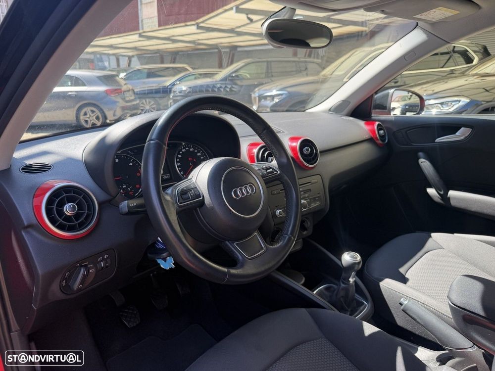 Audi A1 Sportback 1.6 TDI S-line - 21