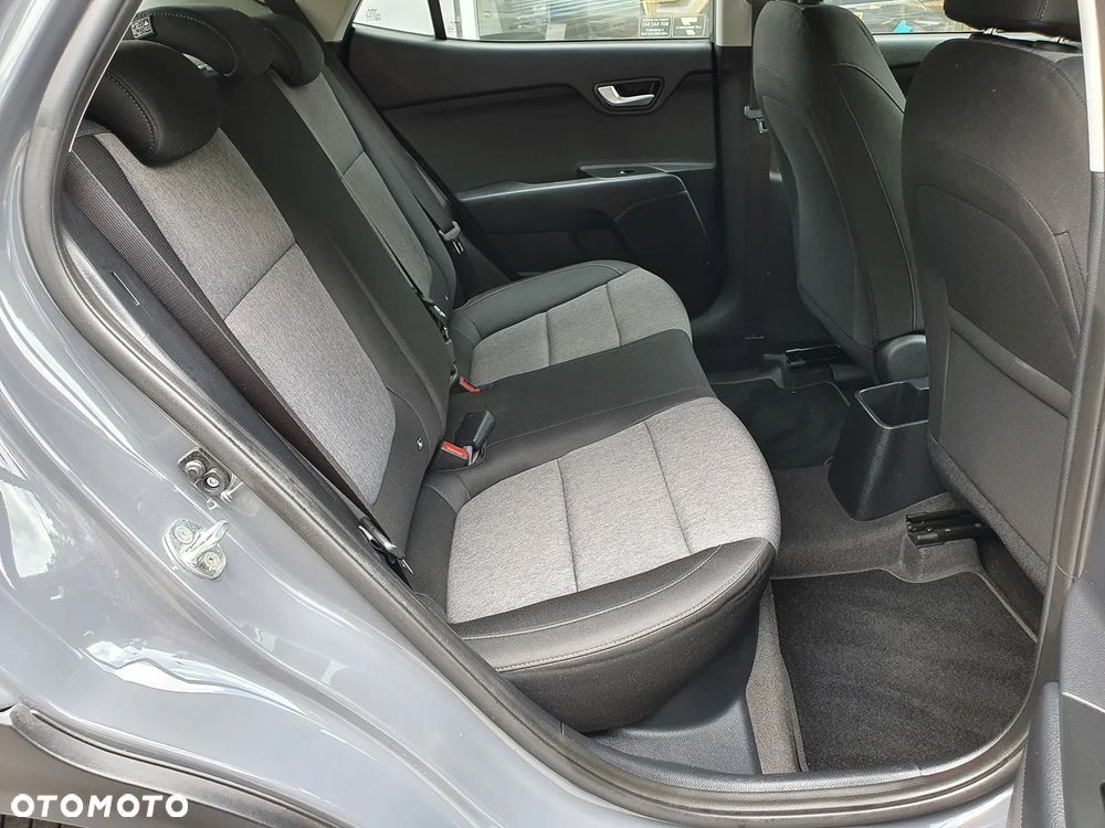 Kia Stonic 1.2 M - 11