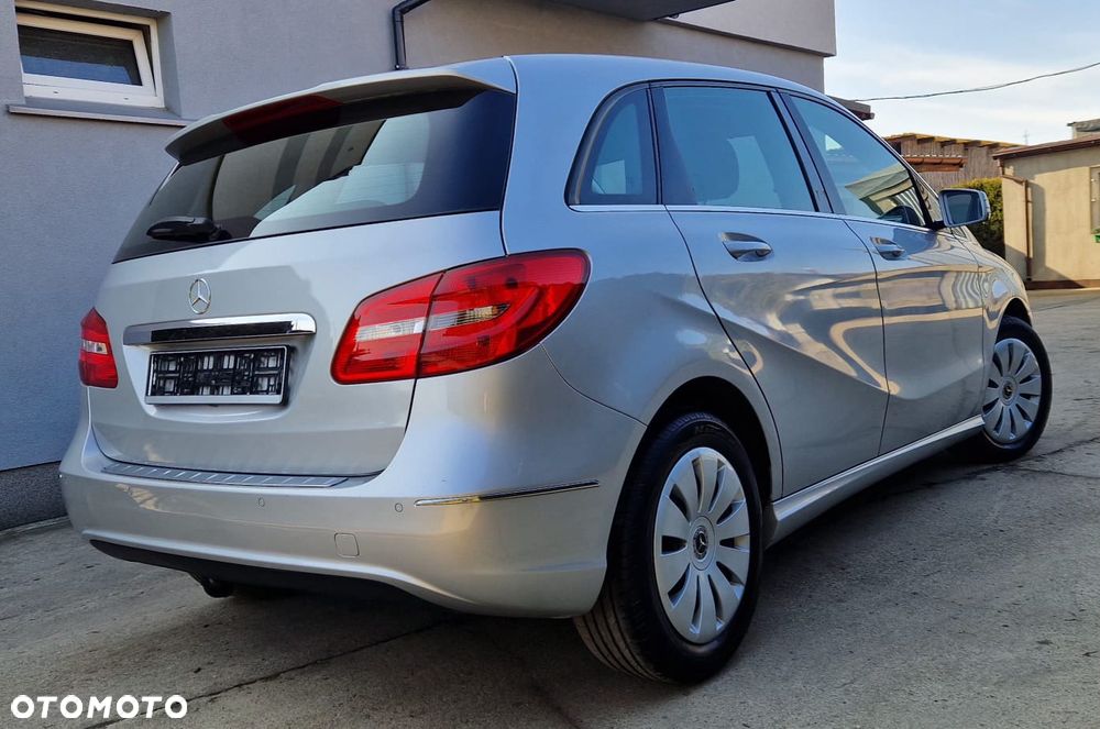 Mercedes-Benz Klasa B 180 CDI (BlueEFFICIENCY) - 4