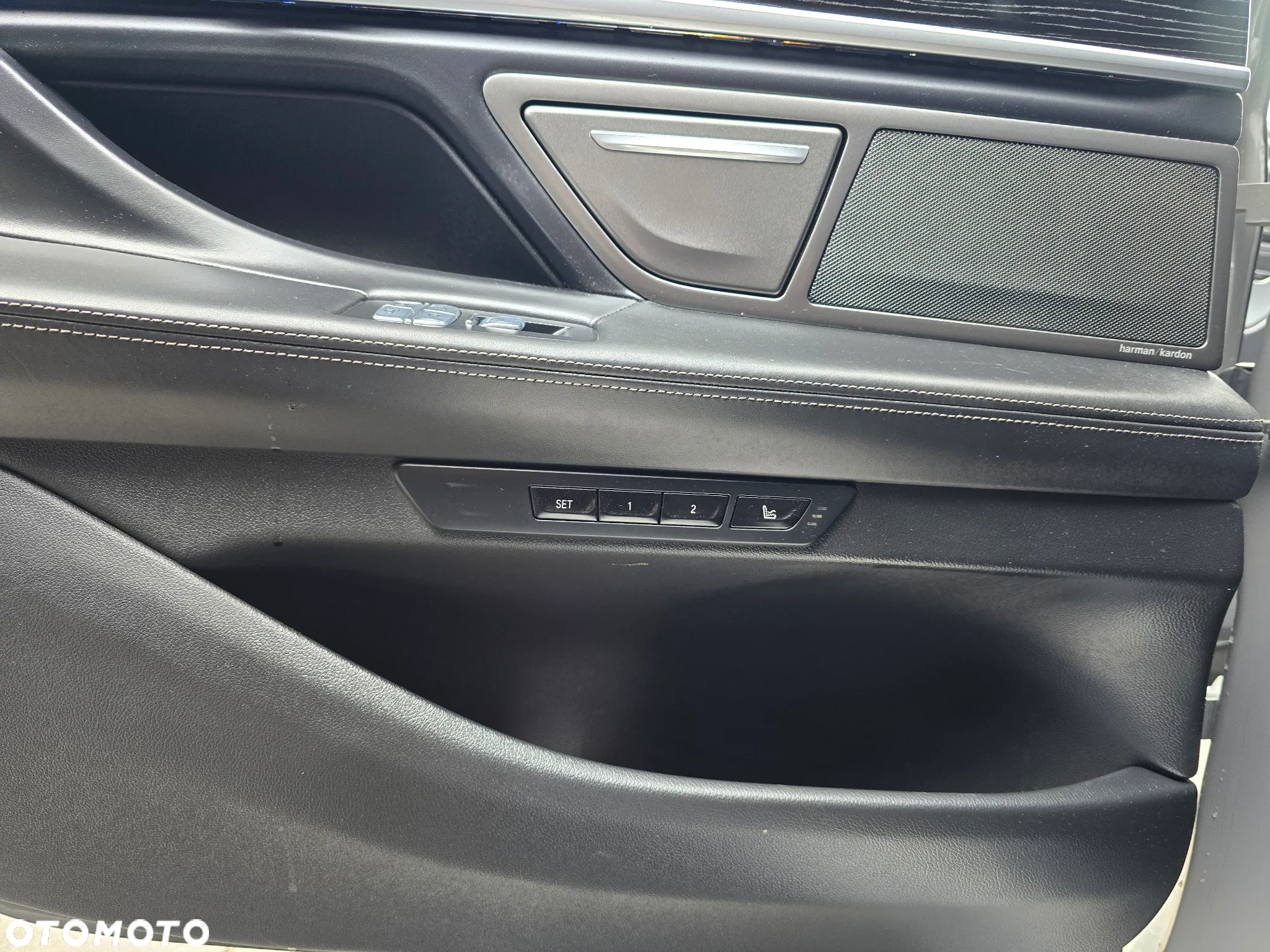 BMW Seria 7 740Ld xDrive - 13