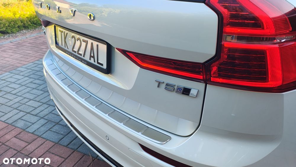Volvo XC 60 T5 R-Design - 25