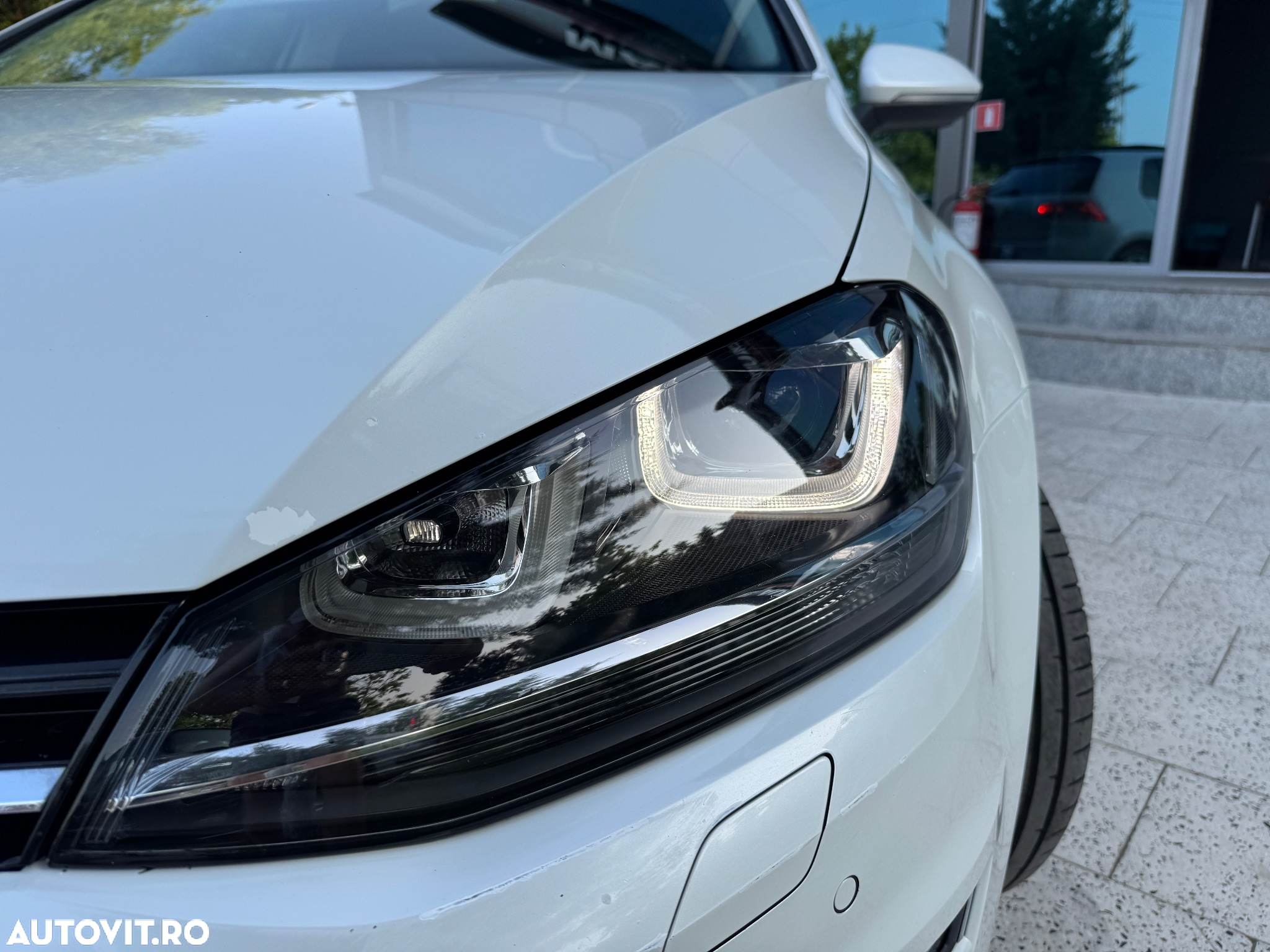 Volkswagen Golf 2.0 TDI SCR DSG Comfortline - 24