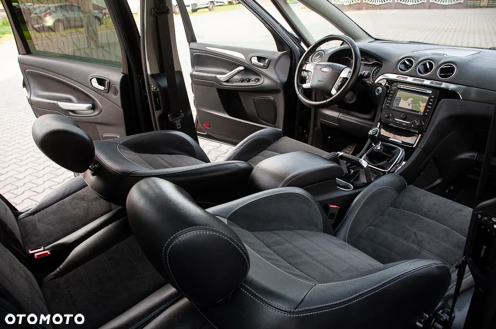 Ford S-Max - 27
